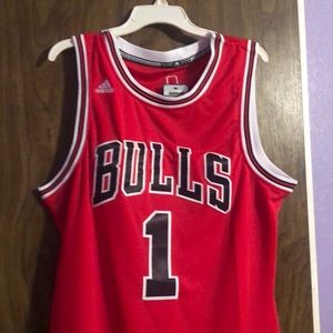 D.Rose swingman jersey stitched. Never worn.